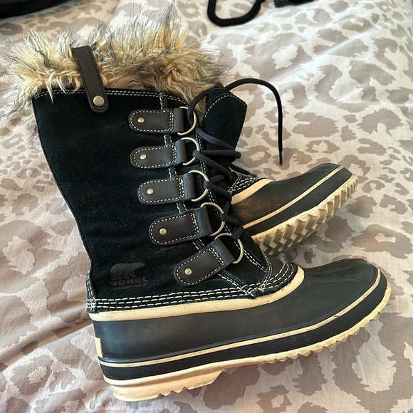 Women’s Sorel Boots - Picture 7 of 9